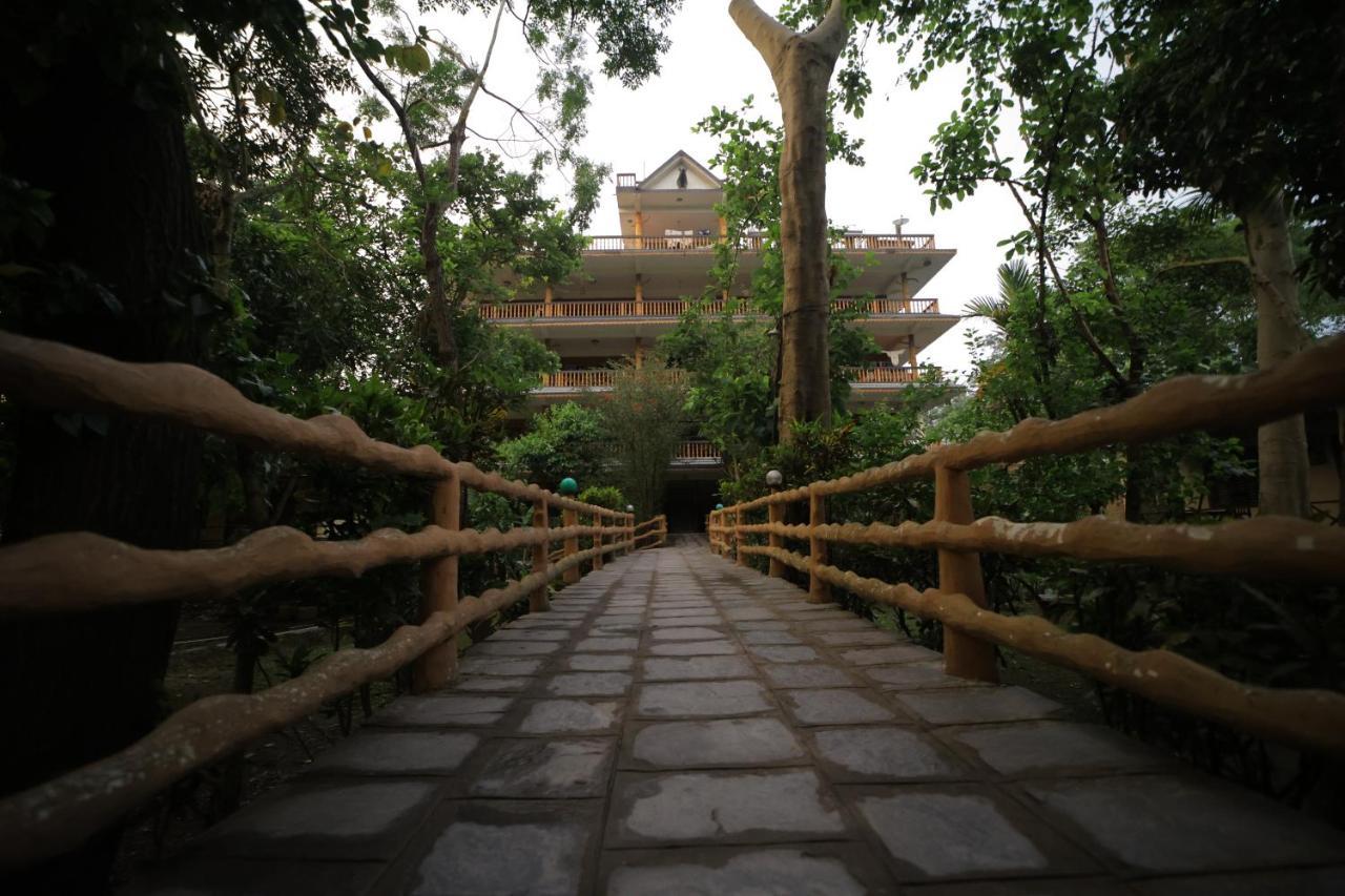 Chitwan Gaida Lodge - Animal Lovers & Birdwatchers Paradise โซราฮา ภายนอก รูปภาพ