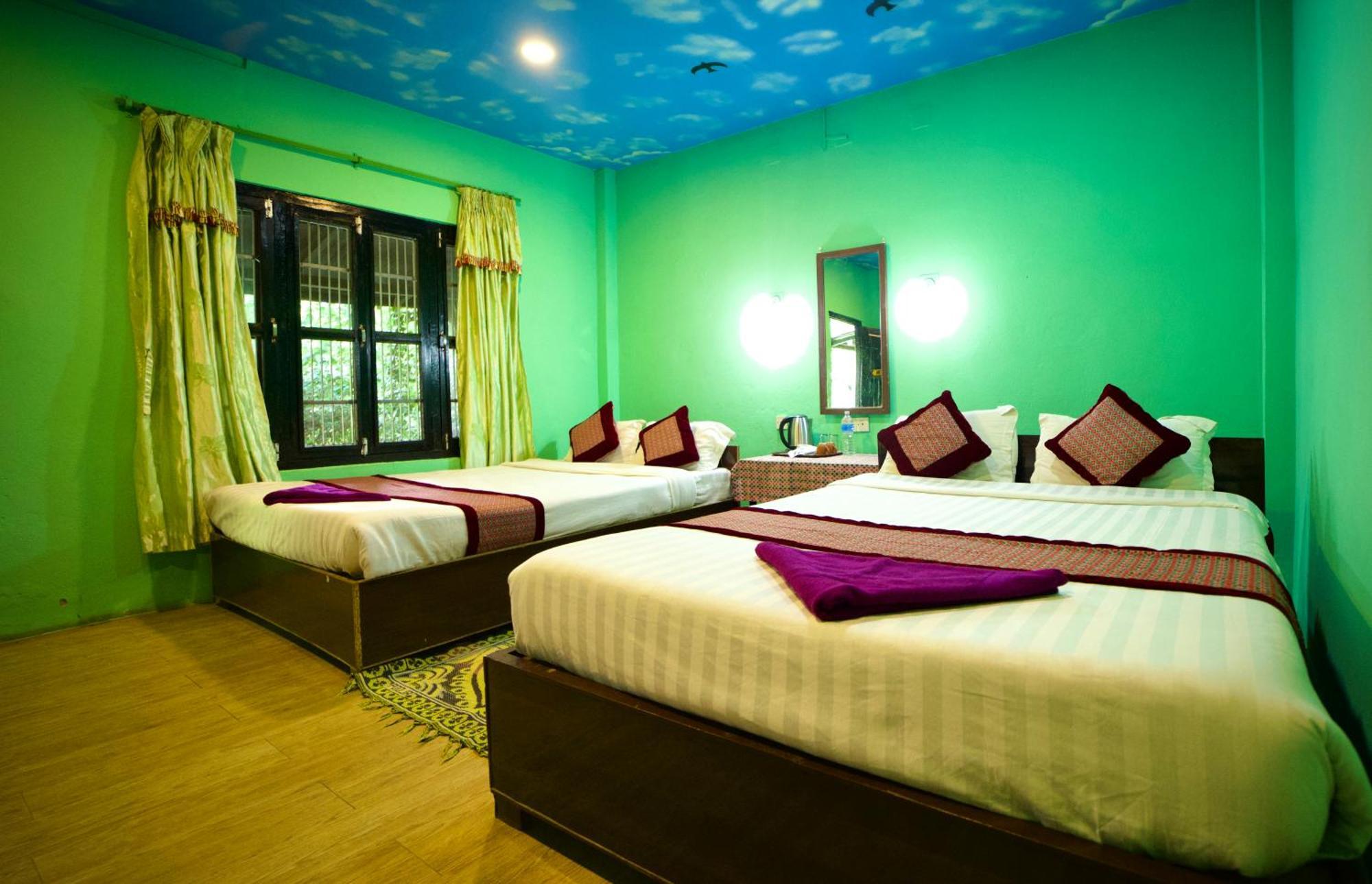 Chitwan Gaida Lodge - Animal Lovers & Birdwatchers Paradise โซราฮา ภายนอก รูปภาพ