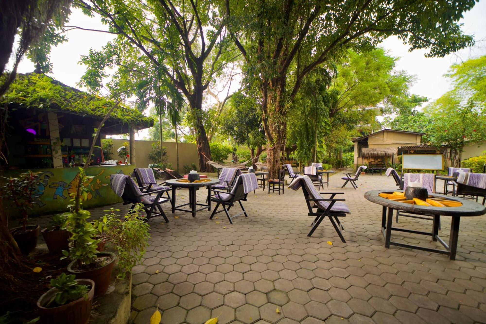 Chitwan Gaida Lodge - Animal Lovers & Birdwatchers Paradise โซราฮา ภายนอก รูปภาพ